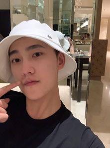 吃瓜娱乐圈男生,娱乐圈男星的甜蜜瓜事